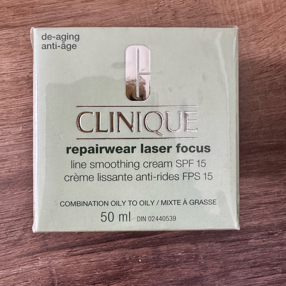 Clinique Repairwear Laser Focus Cream - Oily Skin